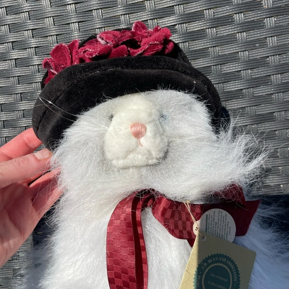 Boyd’s bear White Long-Haired Plush Cat with Burgundy Ribbon and Black Hat